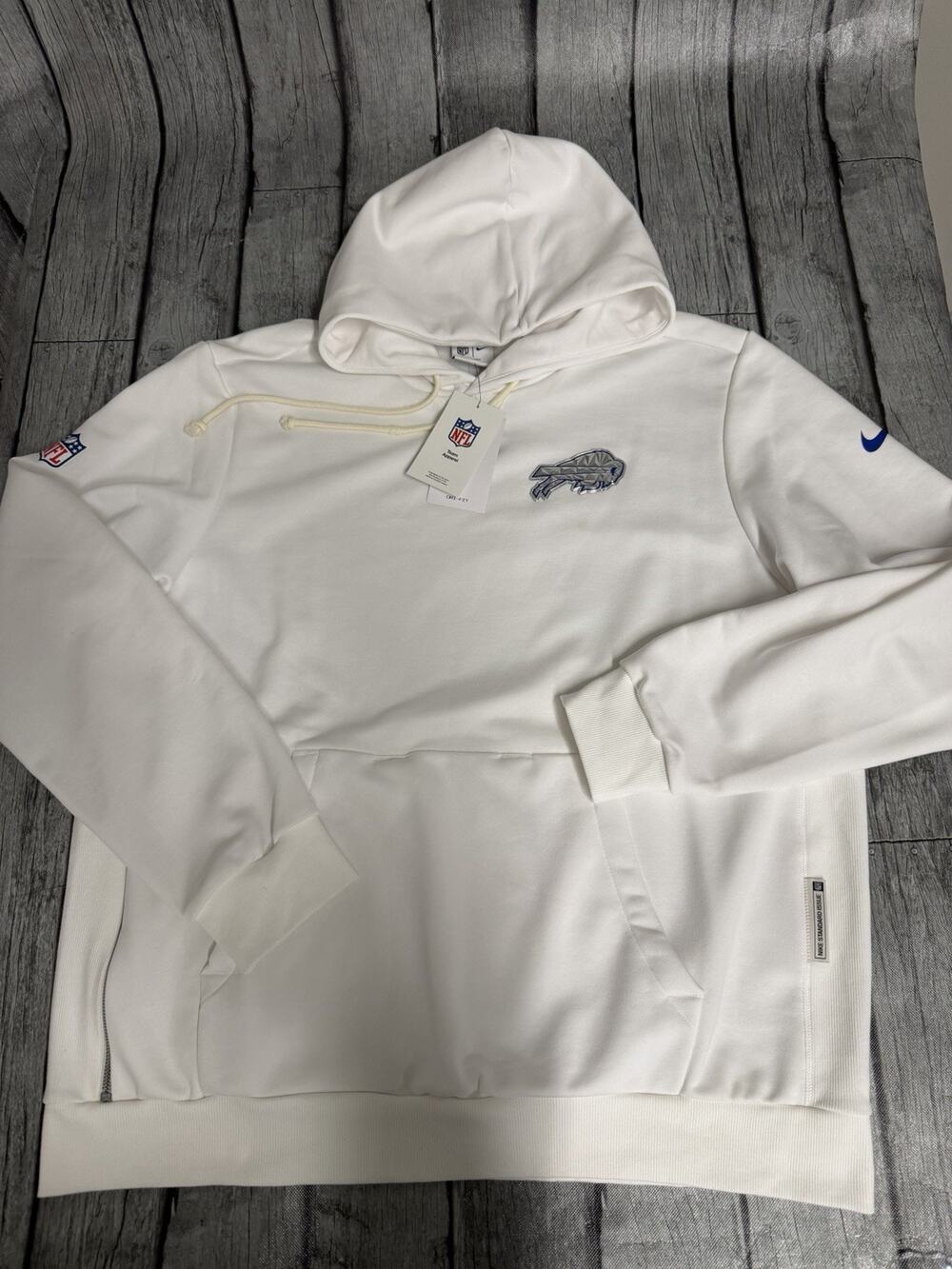 NWT Men’s Nike Buffalo Bills 2025 Rivalries Standard Issue Dri Fit Hoodie XL